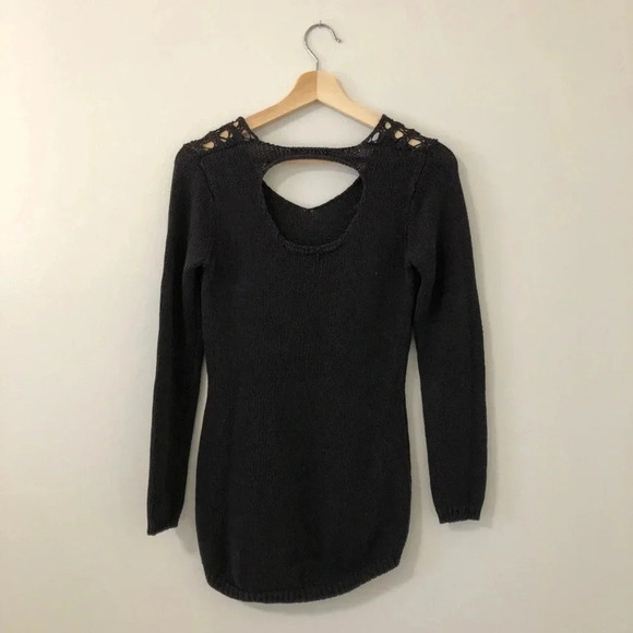 3/$25 ❥ High Low Hem V-Neck Open Back  Black Knit Cotton Sweater Size Small - Picture 5 of 7